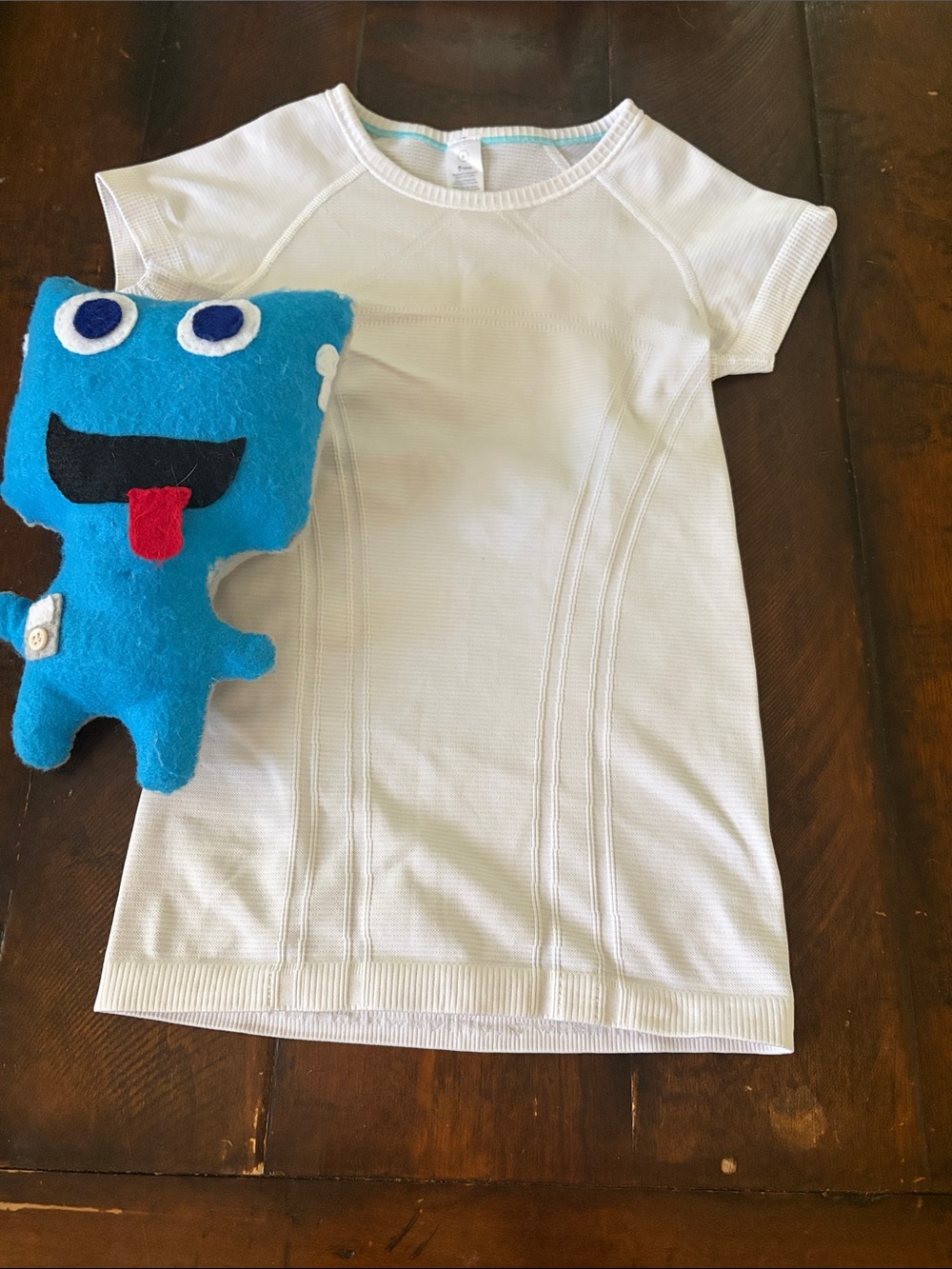 Ivivva by Lululemon White Short Sleeve Girls' Active Tee